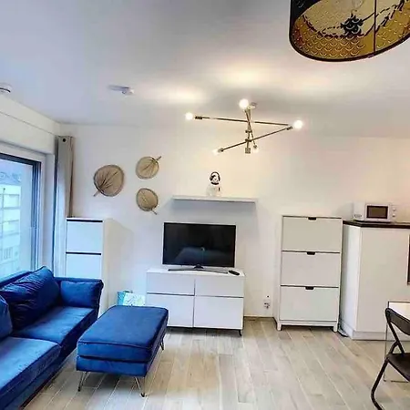 Apartment Brand New Studio In City Center - Glesner