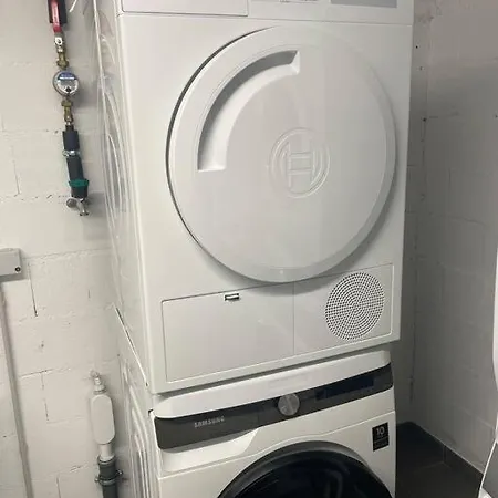 Brand New Studio In City Center - Glesner
